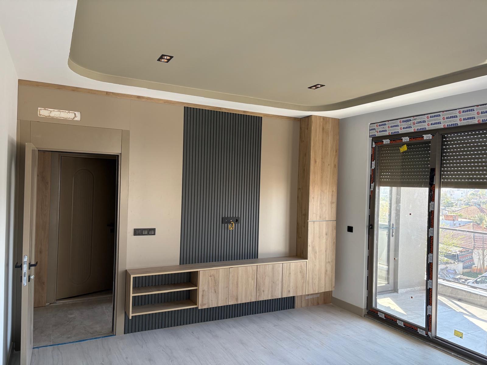 Gazi mahallesinde 2+1 havuzlu site içi lüks daire