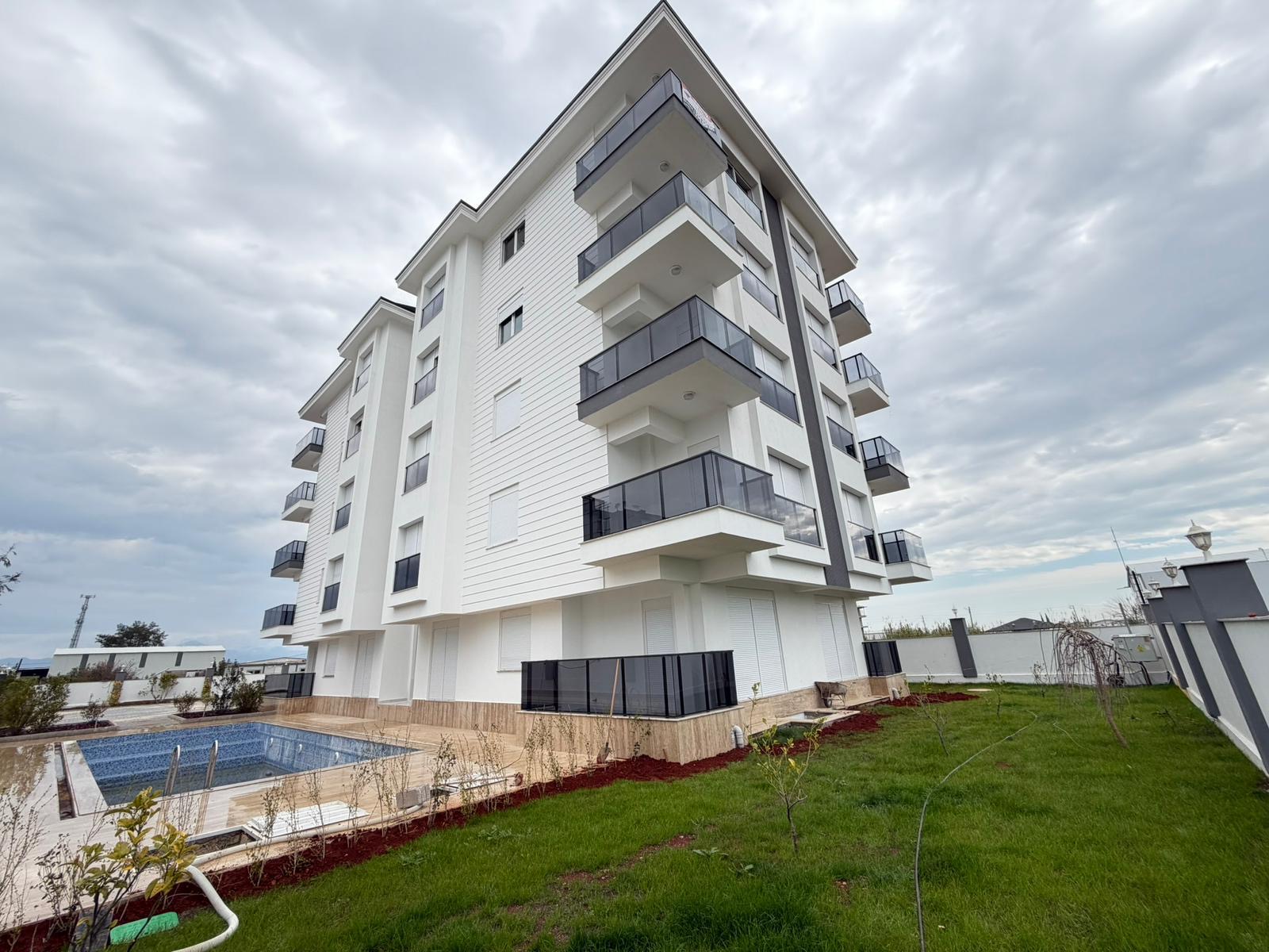 HAVUZLU SIFIR 2+1 ABD MUTFAK KATTA DAİRE