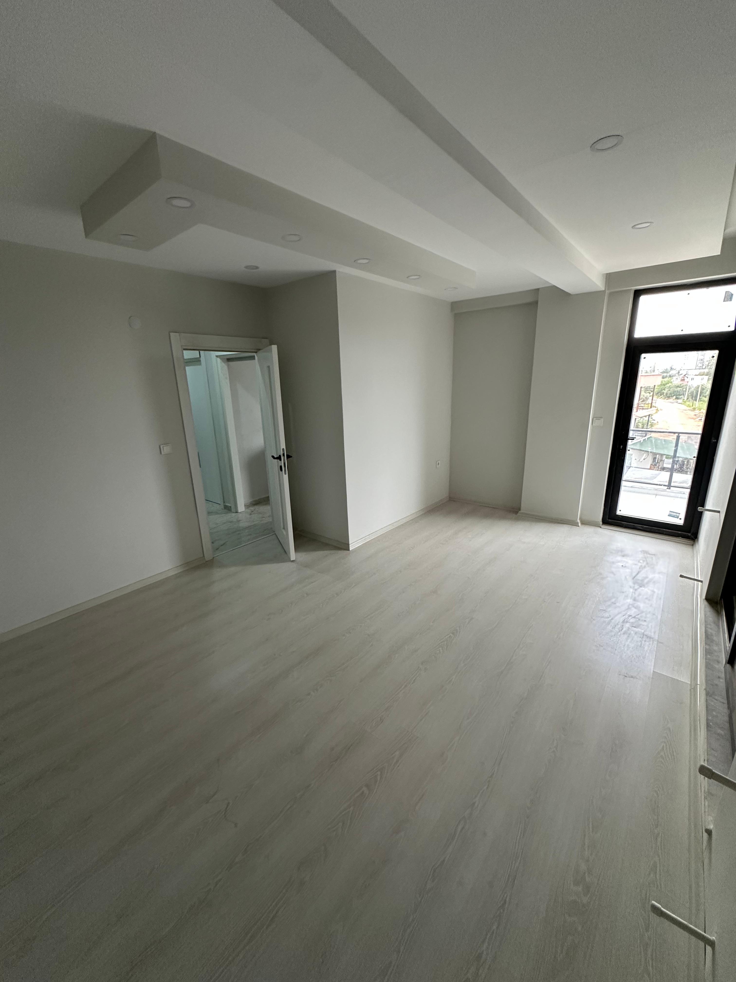 DEMİREL MAHALLESİNDE 2+1 KATTA HERŞEYİ AYRI FIRSAT DAİRE
