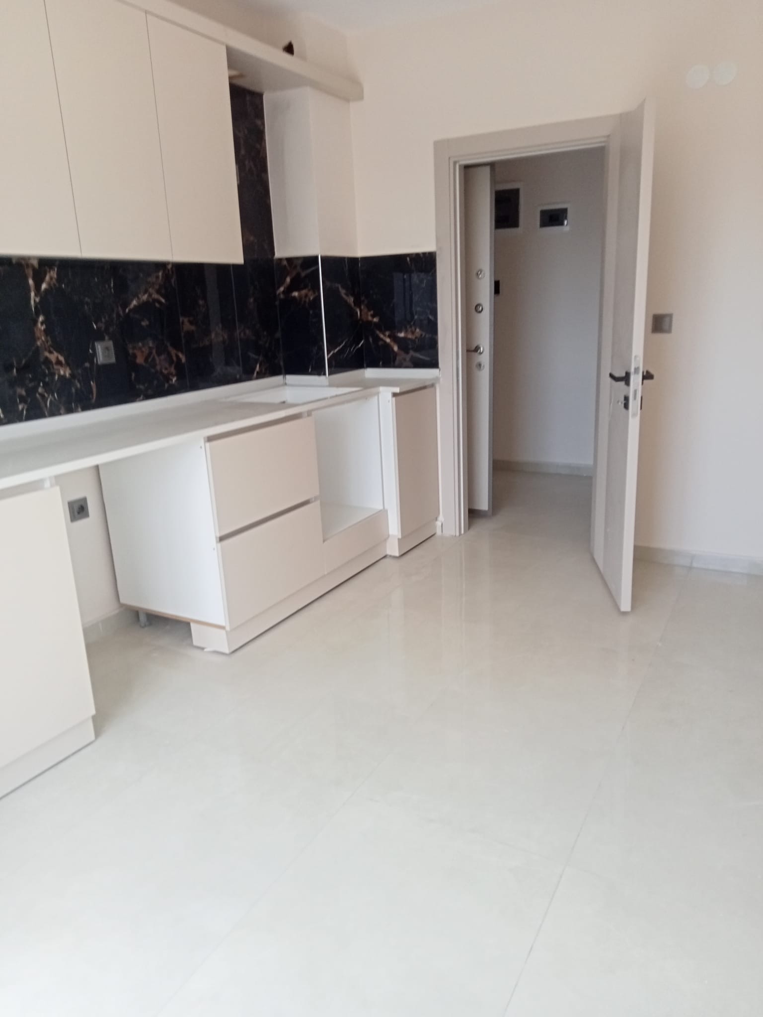VARSAK AKTOPRAK MAH HAVUZLU2+1 DAİRELER